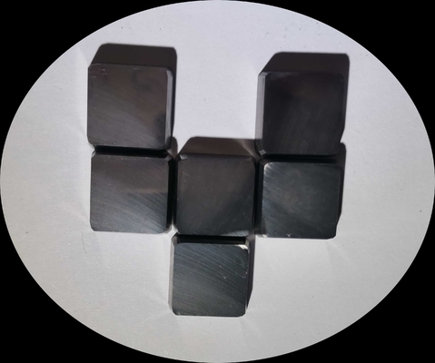 Gris de rotation de usinage de ruban enduit par insertions de carbure de cermet